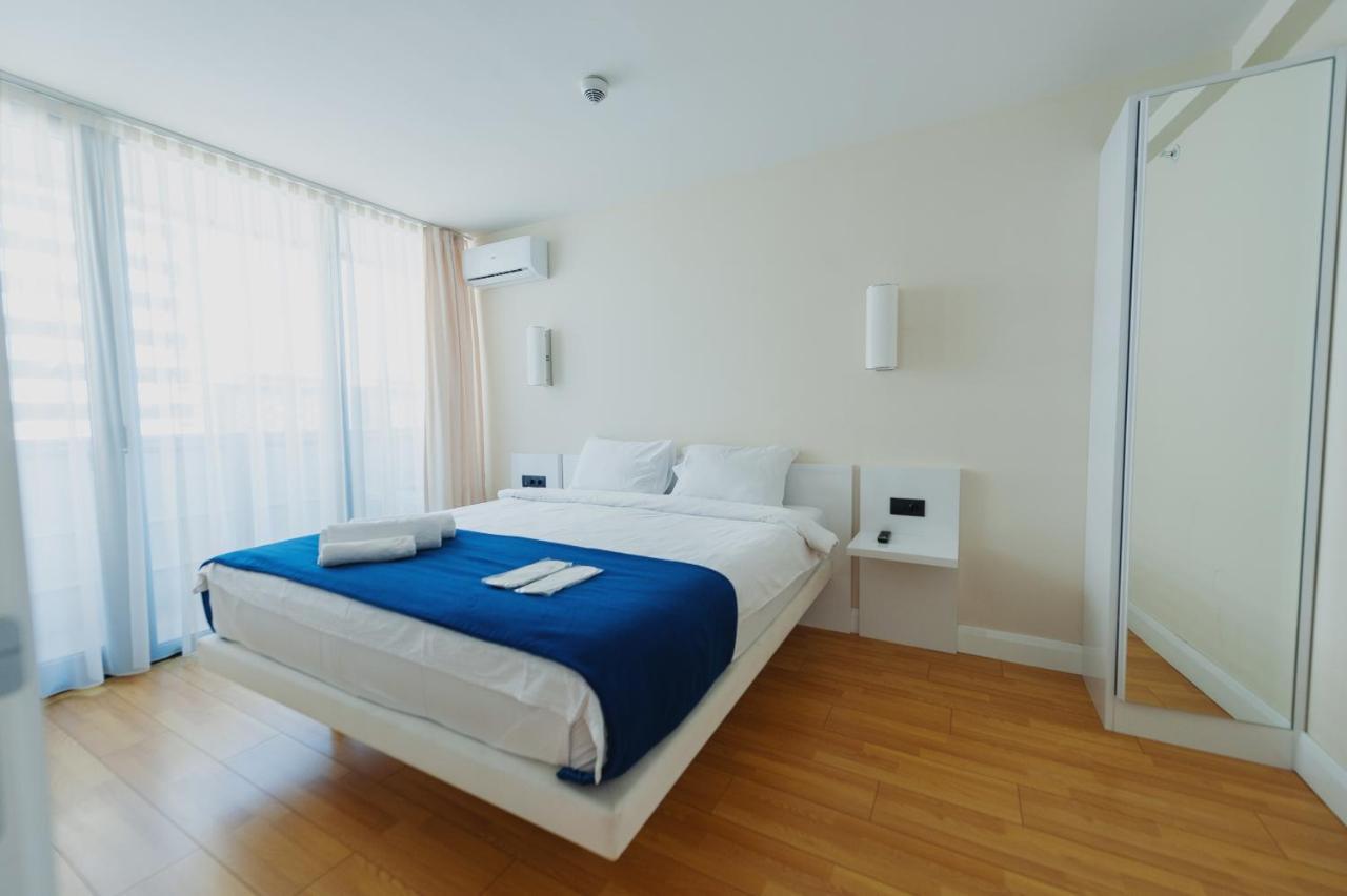 Orbi City Suite Батуми Экстерьер фото